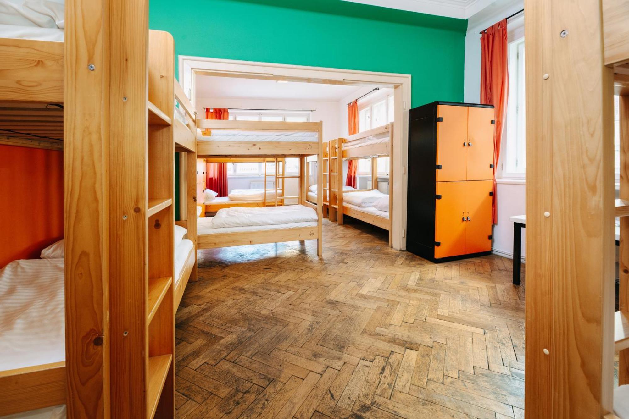 Benedikt City Center Hostel Praga Exterior foto